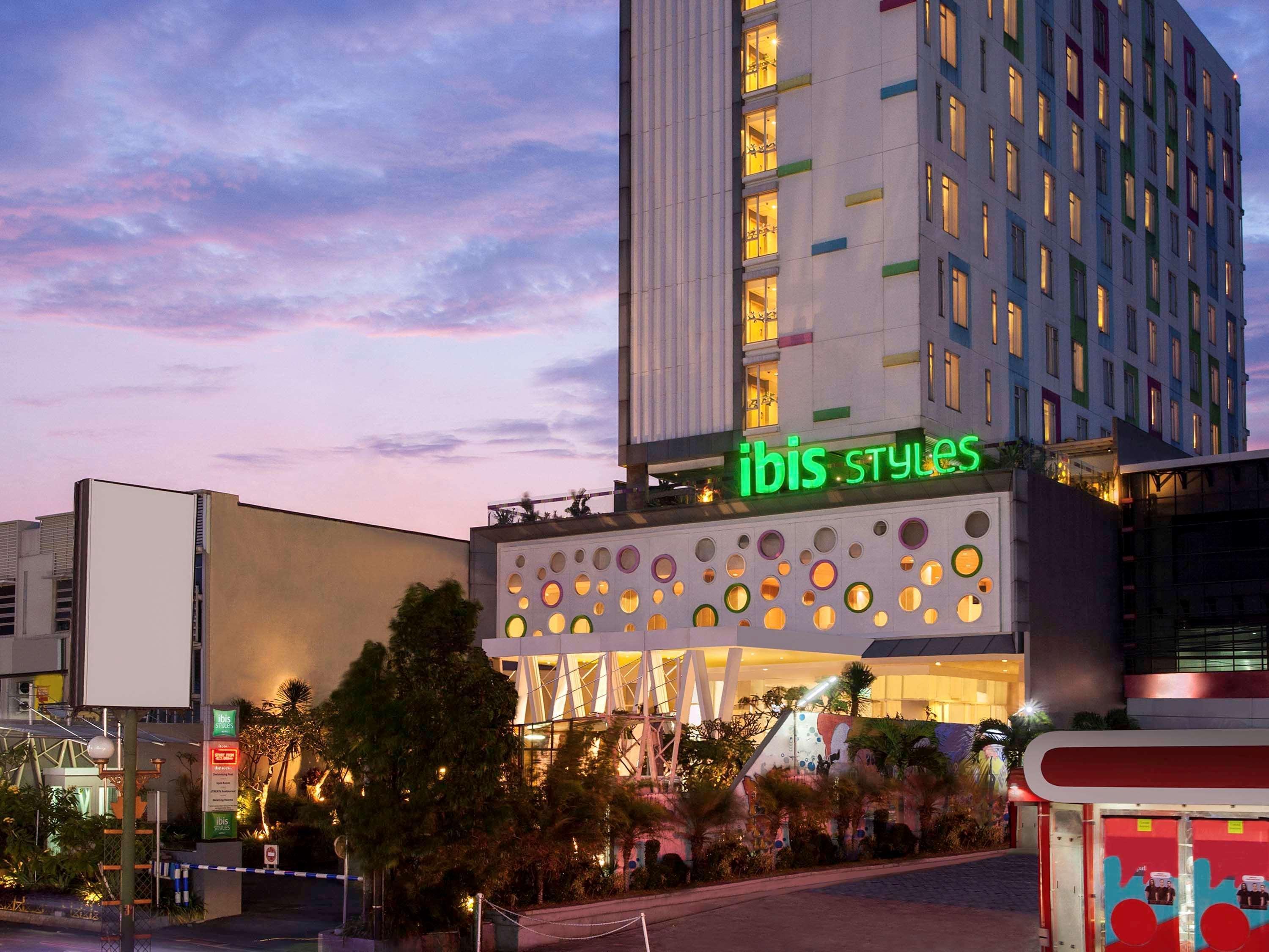 Ibis Styles Malang Hotell Exteriör bild