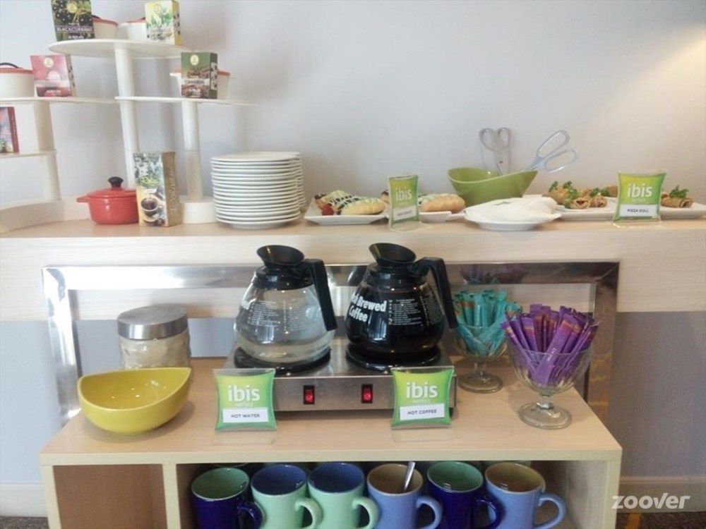 Ibis Styles Malang Hotell Exteriör bild